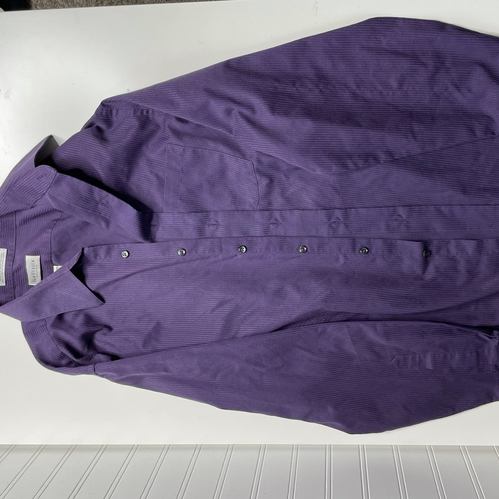 Purple button up, great condition never worn, size medium